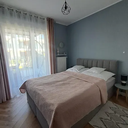 E&m-plazowa Апартаменты Мендзыводзе